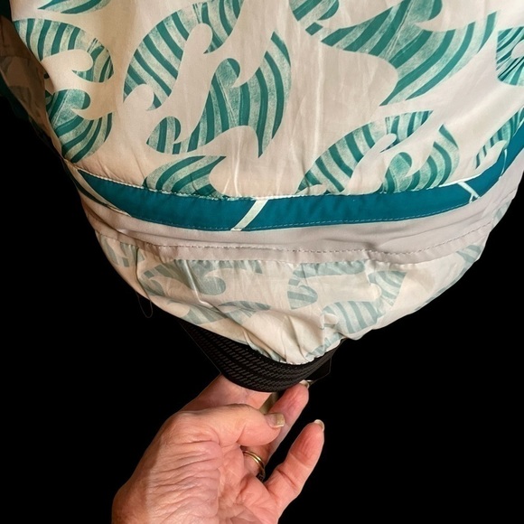 Billabong Ladies Ski Jacket - Size Small - I take a Medium and it fits me. - Picture 10 of 13